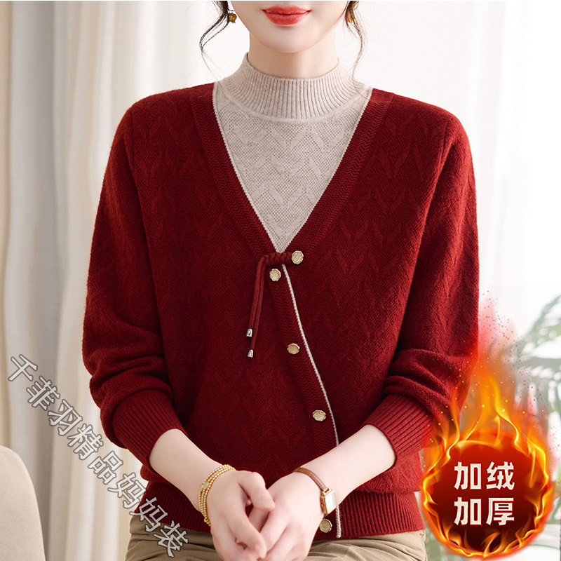 2025秋冬新款中老年女假两件毛衣加绒上衣打底衫妈妈装洋气针织衫