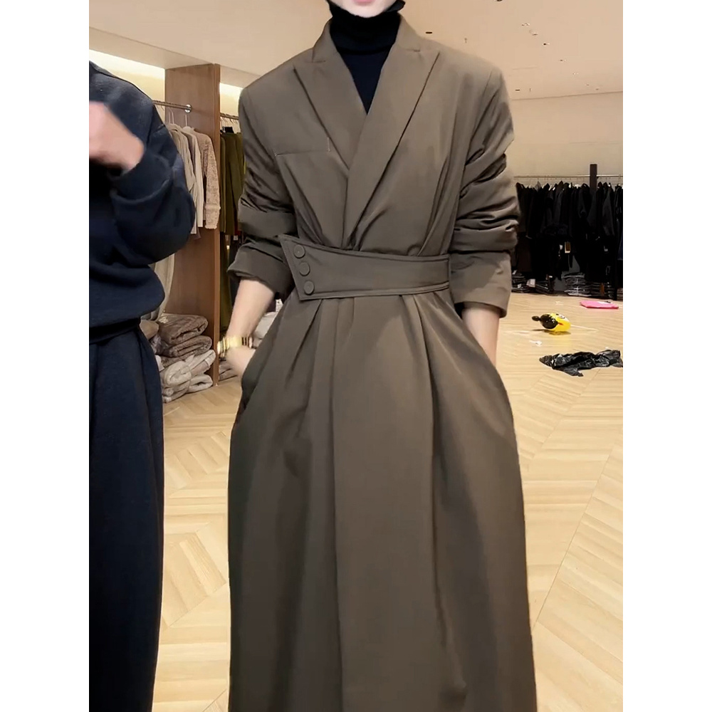 高档时尚收腰保暖羽绒服外套女2025冬季新款气质百搭显瘦长款大衣