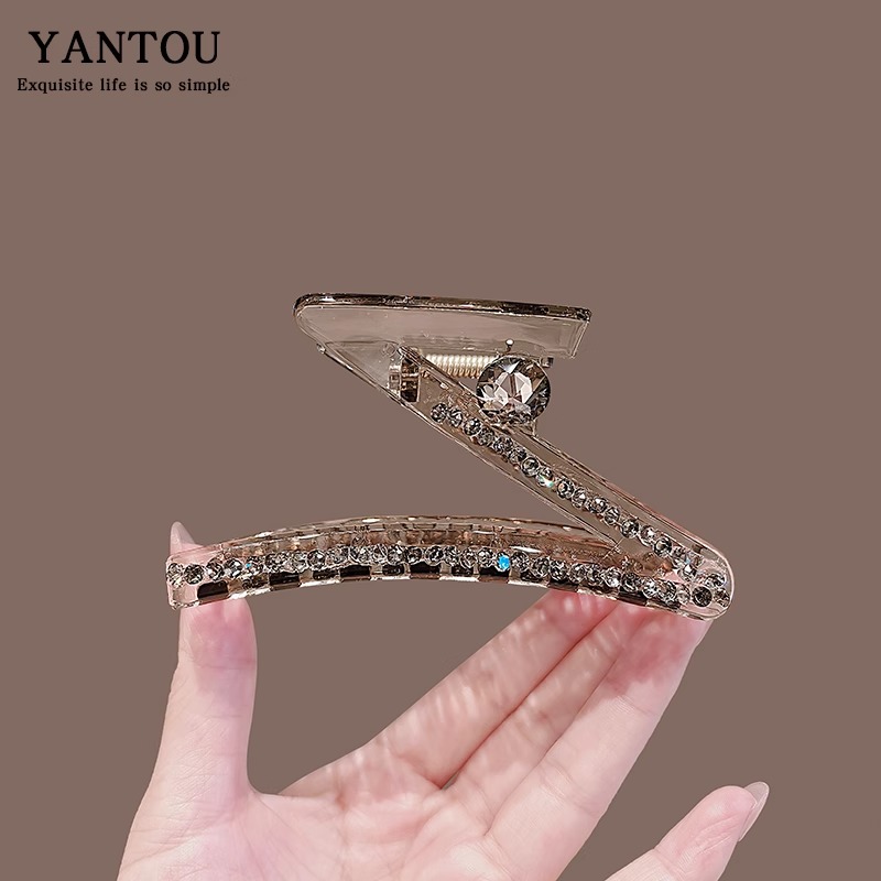 韩国新款高级感轻奢风后脑勺盘发抓夹精致闪钻小众个性鲨鱼夹发饰