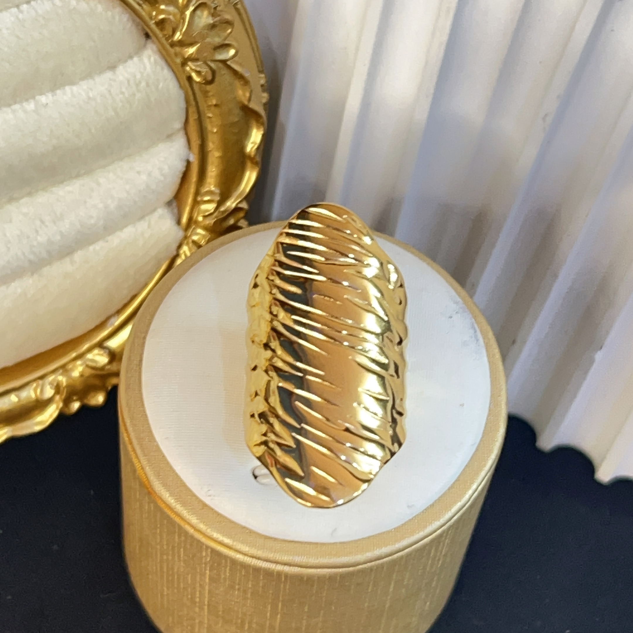 铜合金戒指 哈尼西牧时尚华丽戒指#0008534