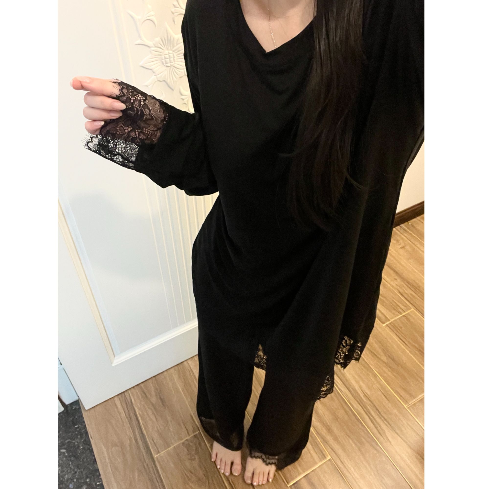 2025黑色纯欲少女蕾丝花边长袖睡衣女带胸垫春秋季新款休闲家居服