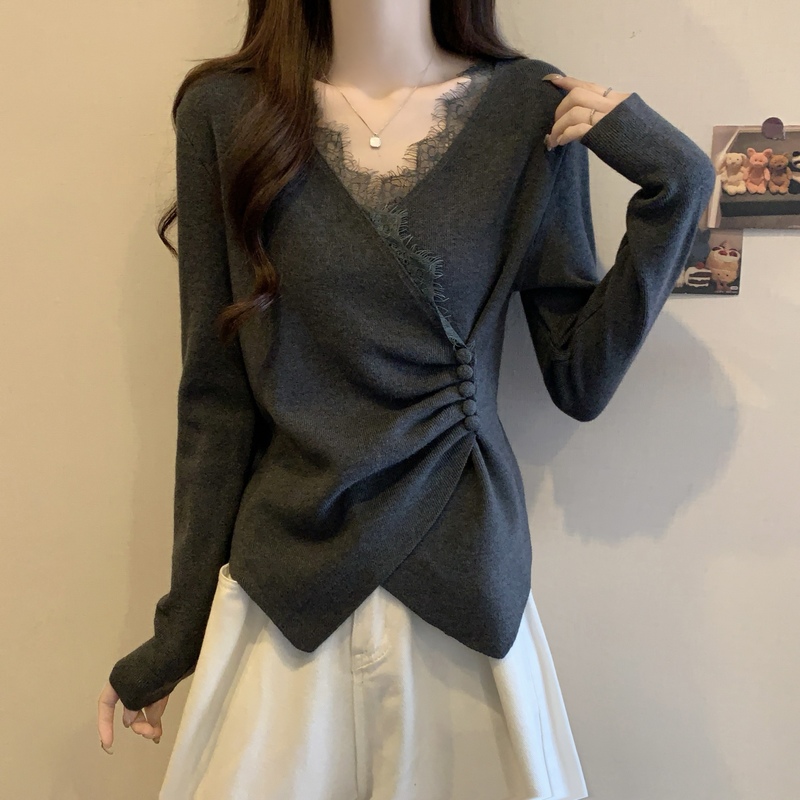 大码女装设计感小心机V领蕾丝拼接针织衫秋冬不规则打底毛衣上衣