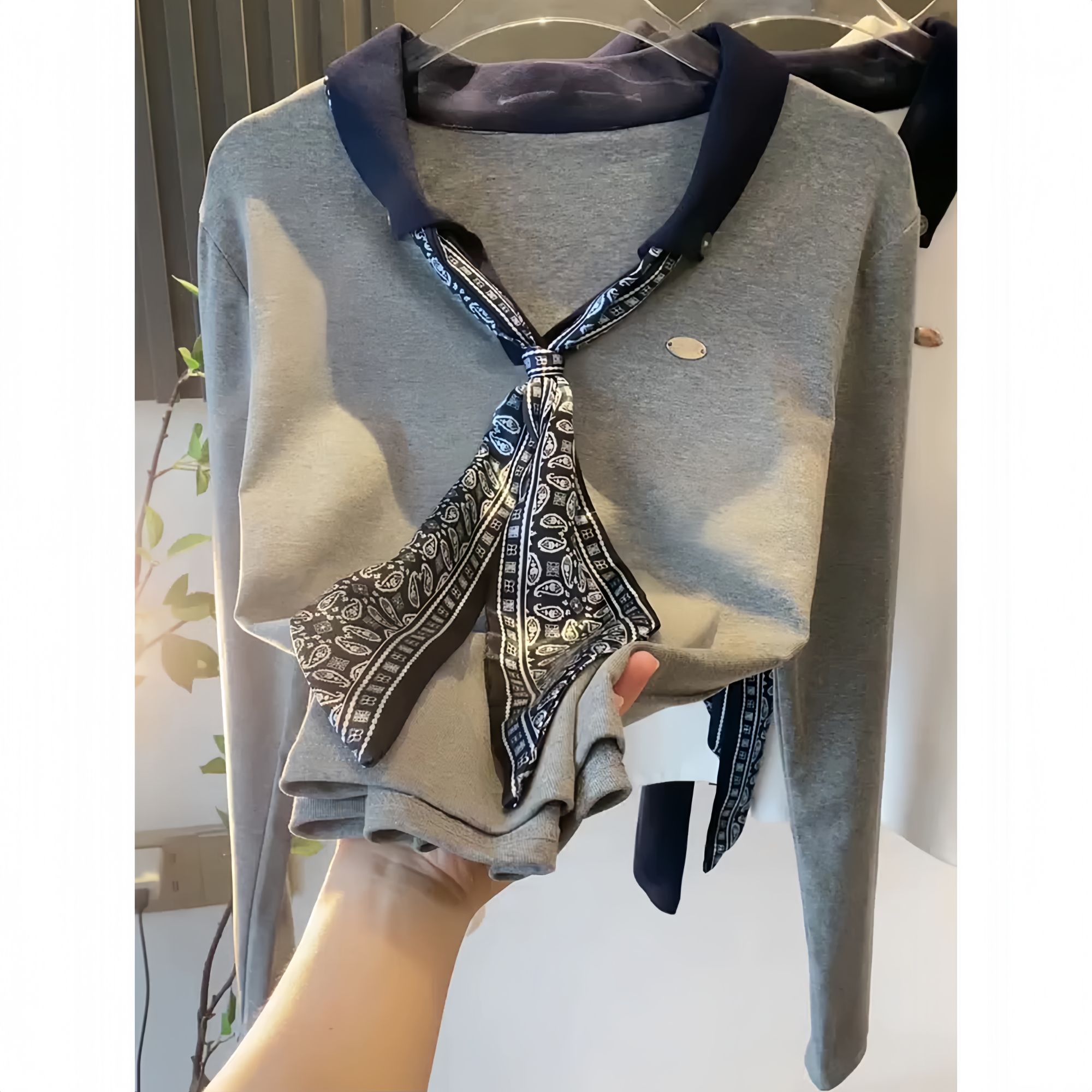 新款长袖时尚丝巾绑带显瘦女上衣拼接设计感2025秋冬翻领打底衫女
