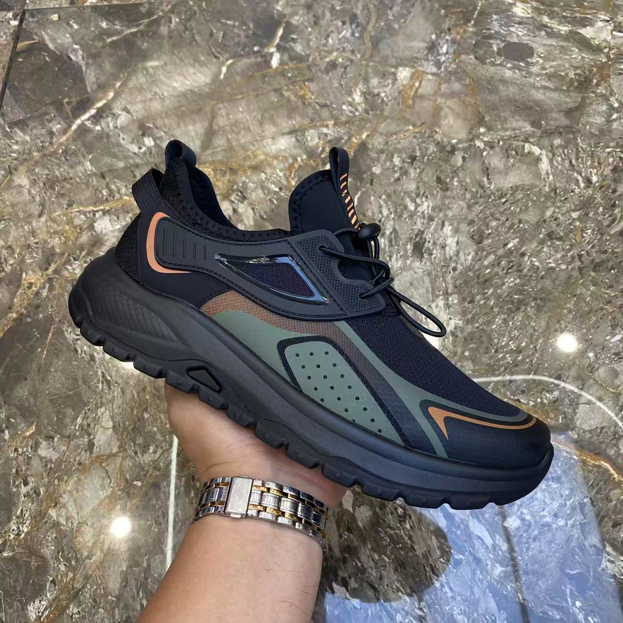 男鞋秋季新款韩版男士时尚百搭轻便运动休闲鞋软底透气潮流鞋子男