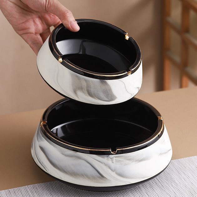 烟灰缸个性创意办公室高档轻奢高级感烟灰缸家用客厅茶几欧式摆件