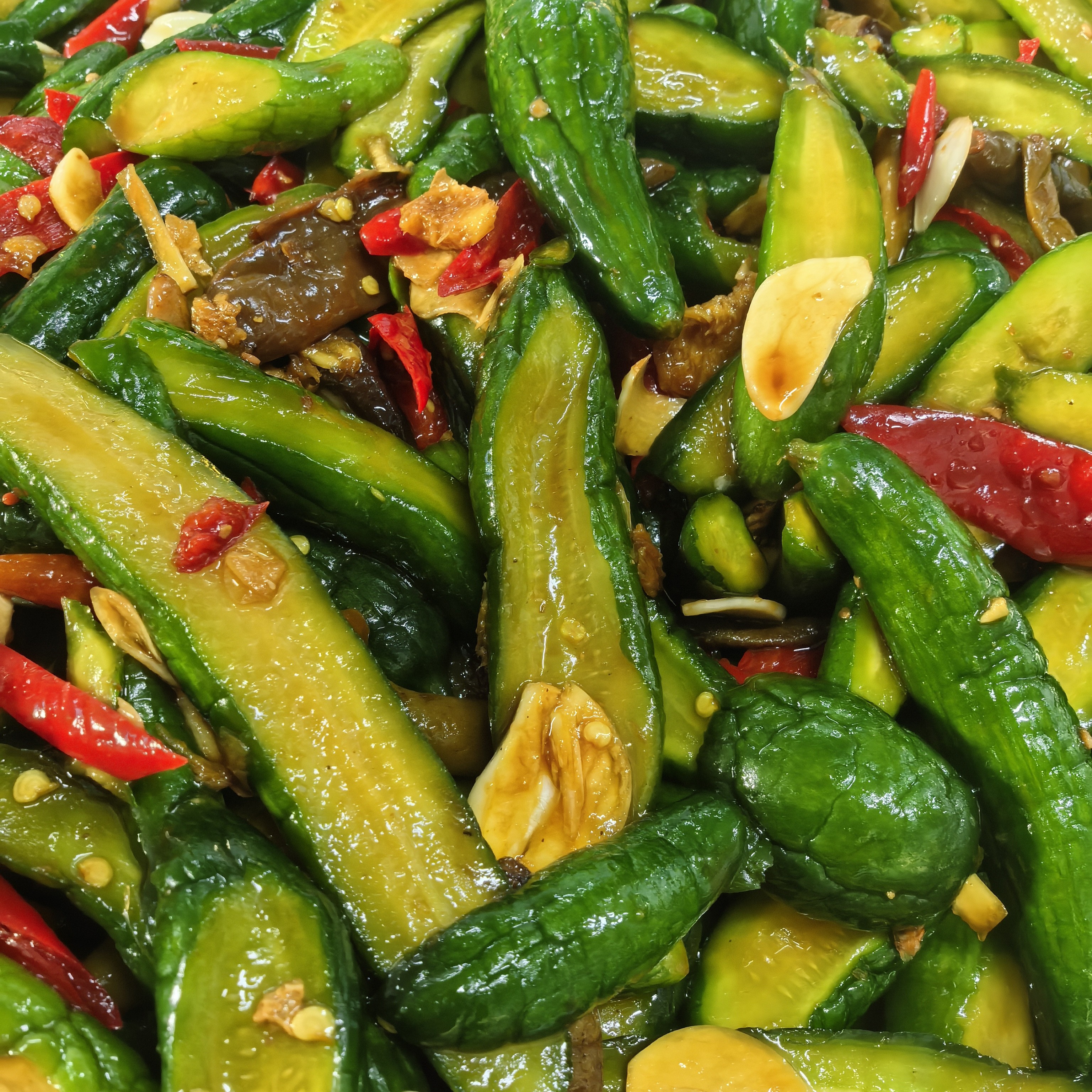 东北酱油小黄瓜咸菜腌黄瓜酱黄瓜东北咸菜酱菜泡菜下饭菜手工自制