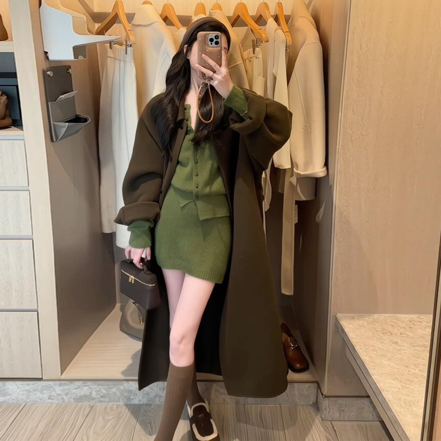 2026超火穿搭一整套巨好看的秋冬装森系复古绿色针织毛衣套装裙子