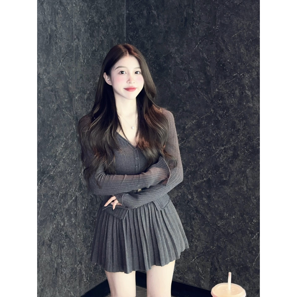 长袖厚款通勤2024年秋季毛针织衫针织秋季小众修身两件套上衣秋冬