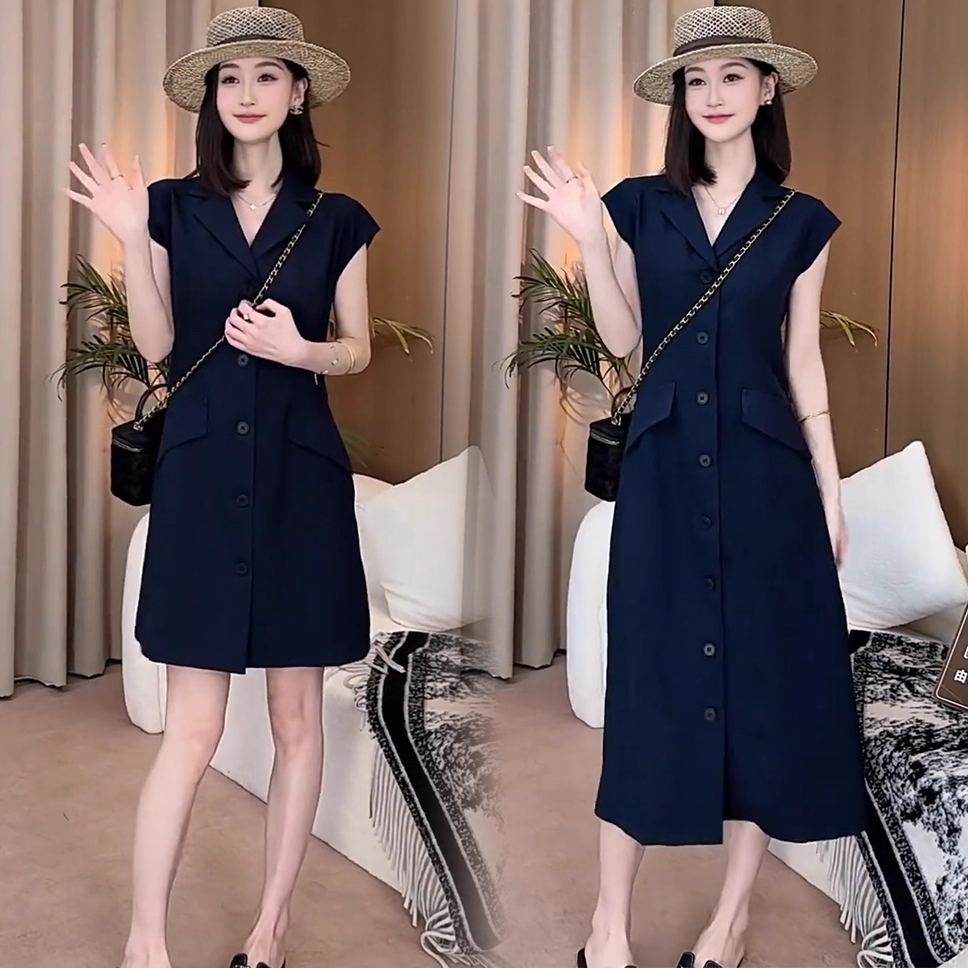时尚连衣裙女2025夏季新款法式高级感洋气显瘦西装领短袖连衣裙潮