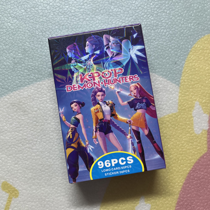 kpop猎魔女团周边小卡60张自制人物照片写真集小贴纸收藏小卡片