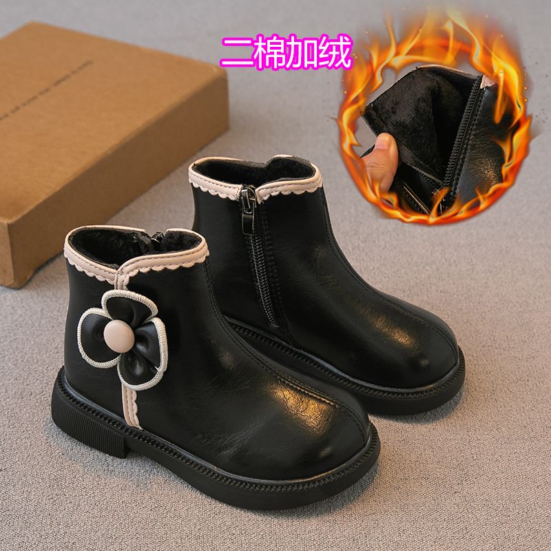 女童马丁靴秋冬新款公主风加绒保暖软底短靴百搭洋气