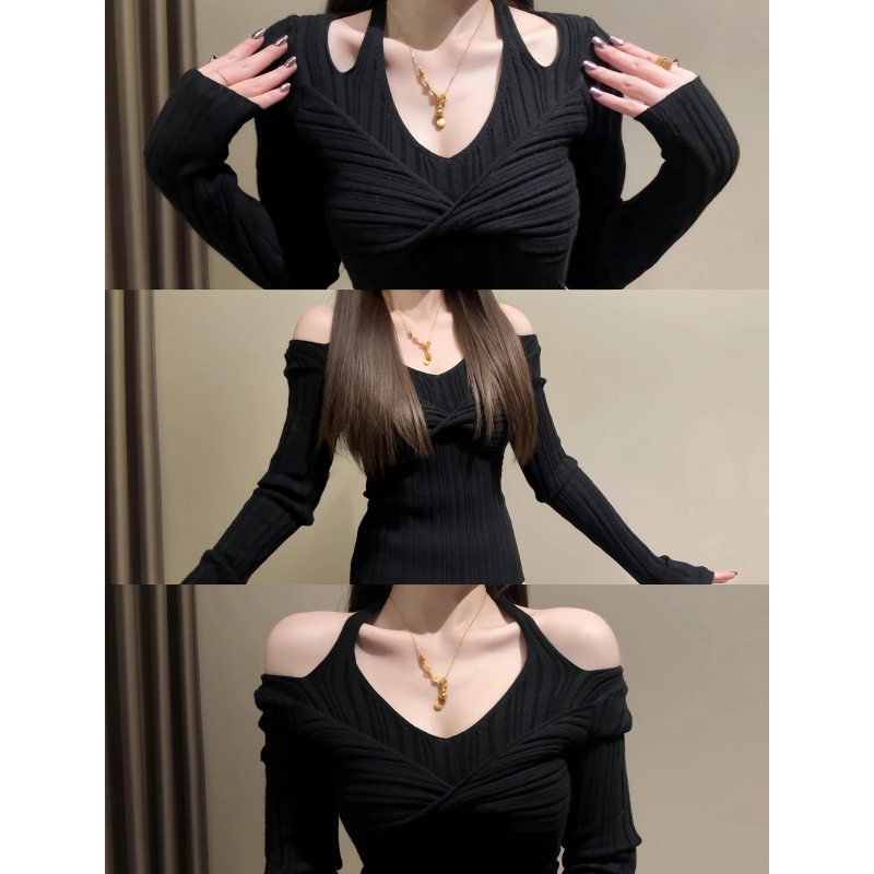 纯欲风扭结挂脖露肩长袖针织衫女秋冬修身收腰打底衫黑色内搭上衣