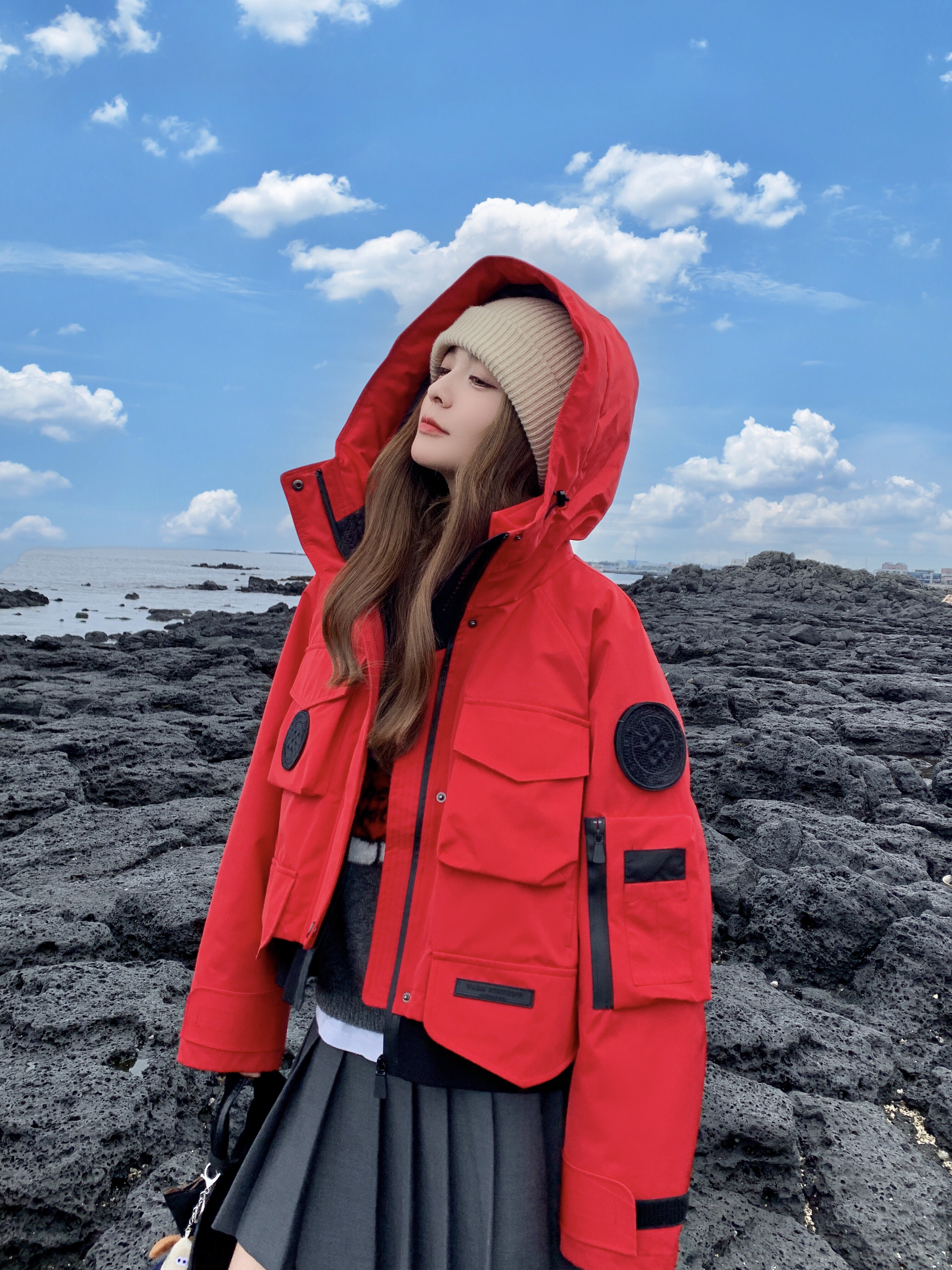 2025冲锋衣羽绒服90绒短款休闲韩版设计款时尚加厚款女拼接厚款冬