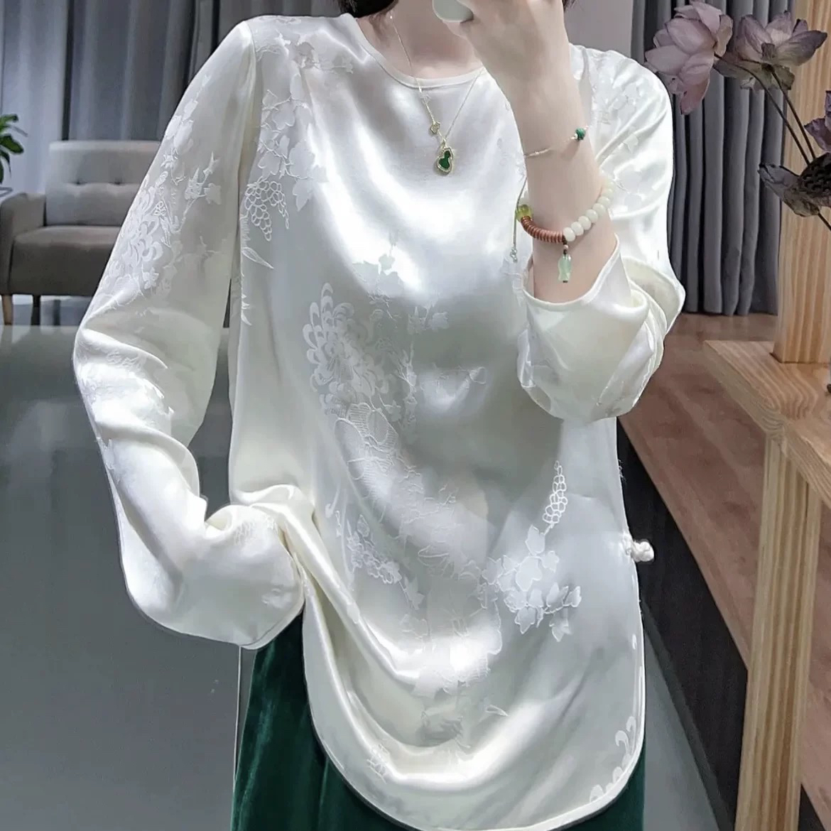 欧洲站缎面浮雕肌理提花国风衬衣内搭2025早秋新款中式旗袍衬衫