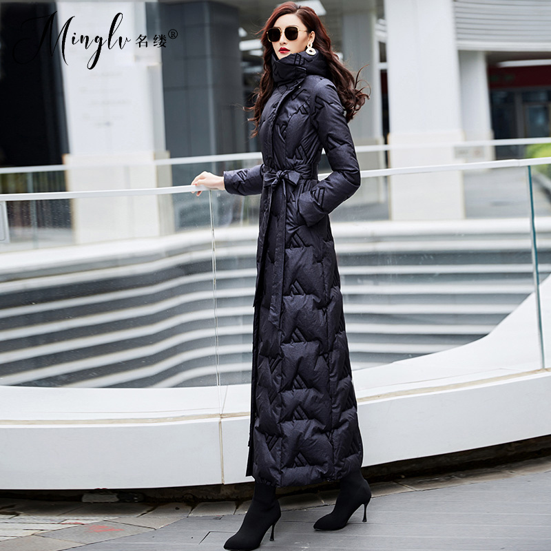 藏蓝色长款羽绒服2025年新款女气质修身连帽超长到脚踝时尚外套