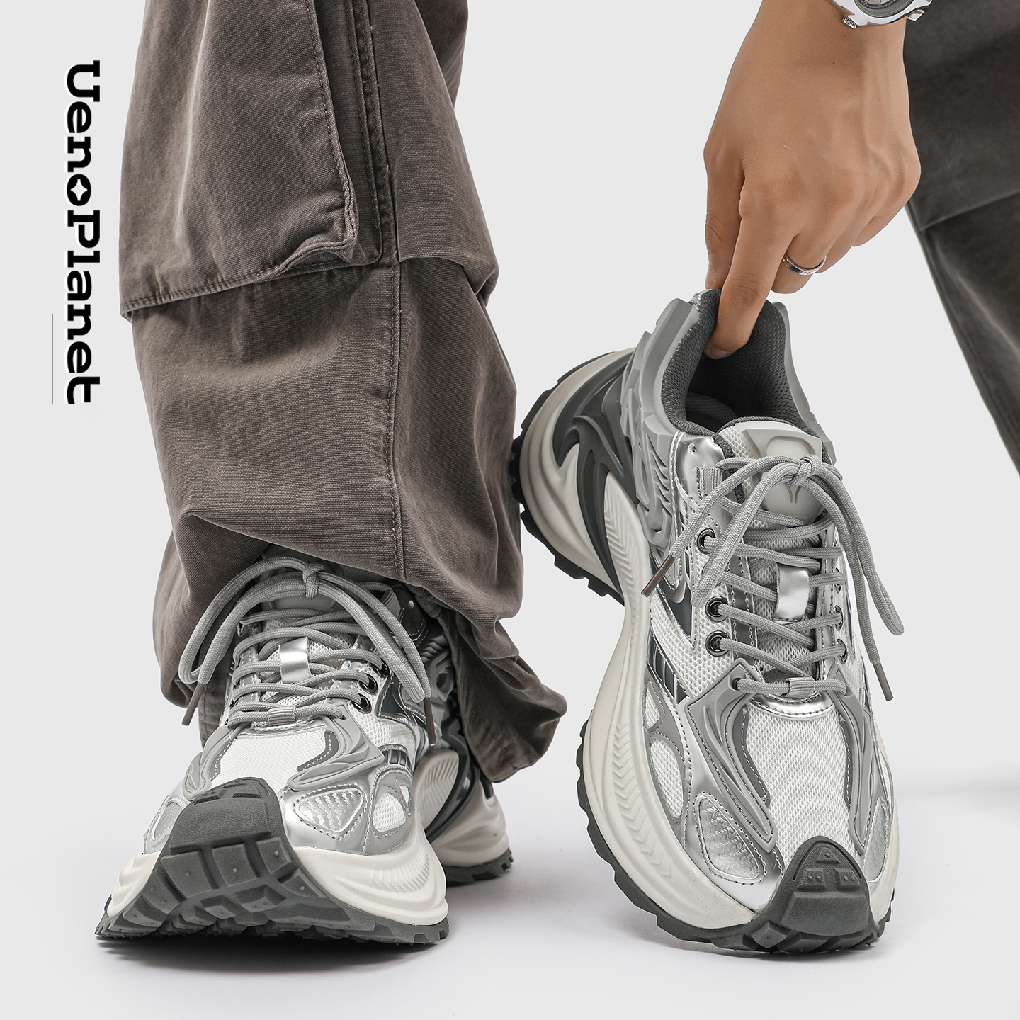 响尾蛇黑色老爹鞋男女户外透气网面运动鞋复古增高厚底休闲跑鞋潮