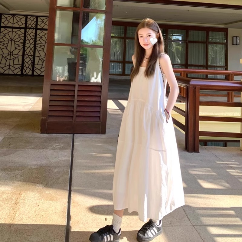 法式茶歇白色u领无袖背心裙女夏天气质温柔风宽松显瘦a字初恋长裙