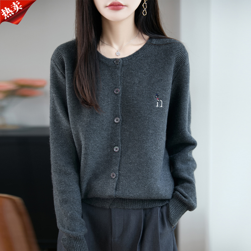 时尚品牌正品秋冬洋气穿搭时髦女长袖针织衫休闲小香风开衫上衣