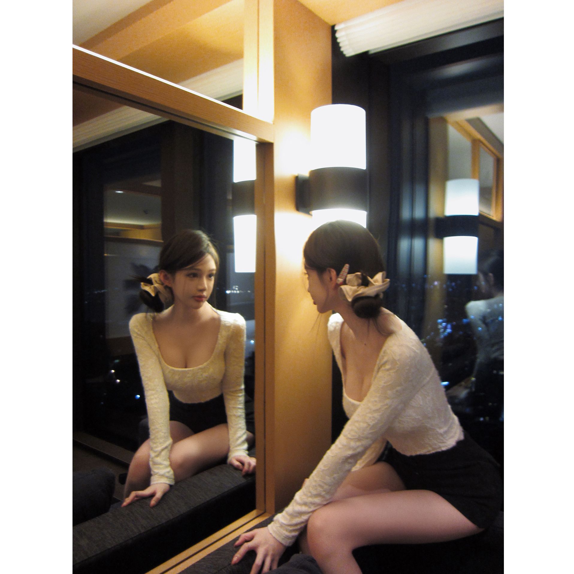 【珍妮莫罗】浪漫立体蕾丝气质磨毛修身弹力T恤上衣百搭半身裙套装