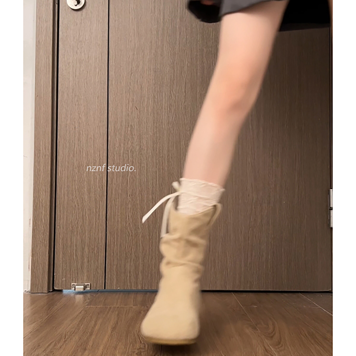 南在南方复古卡其平底内增高短靴女2025新款秋季显瘦西部堆堆靴子