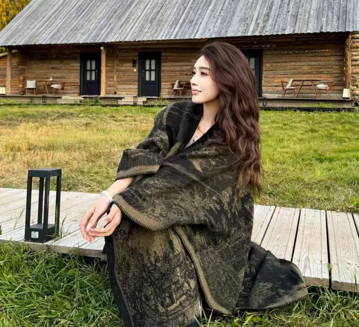 2025年新中式清明上河图绵羊毛披肩