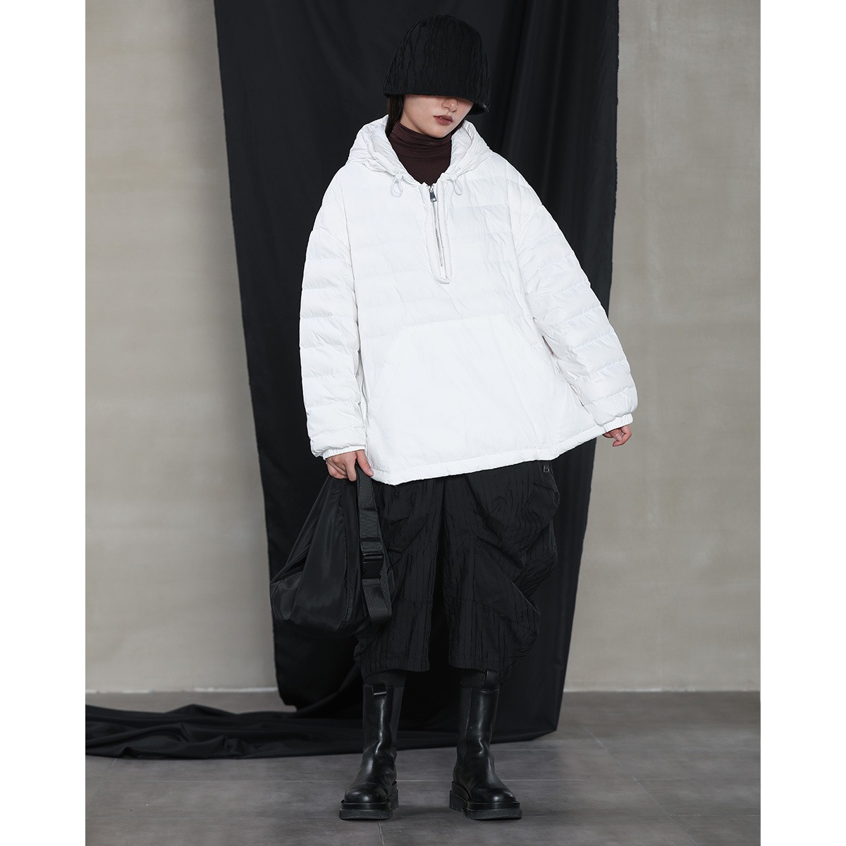 门店12&9/9！白灯泡羽绒服」90鸭绒简约休闲连帽套头上衣女 L70547