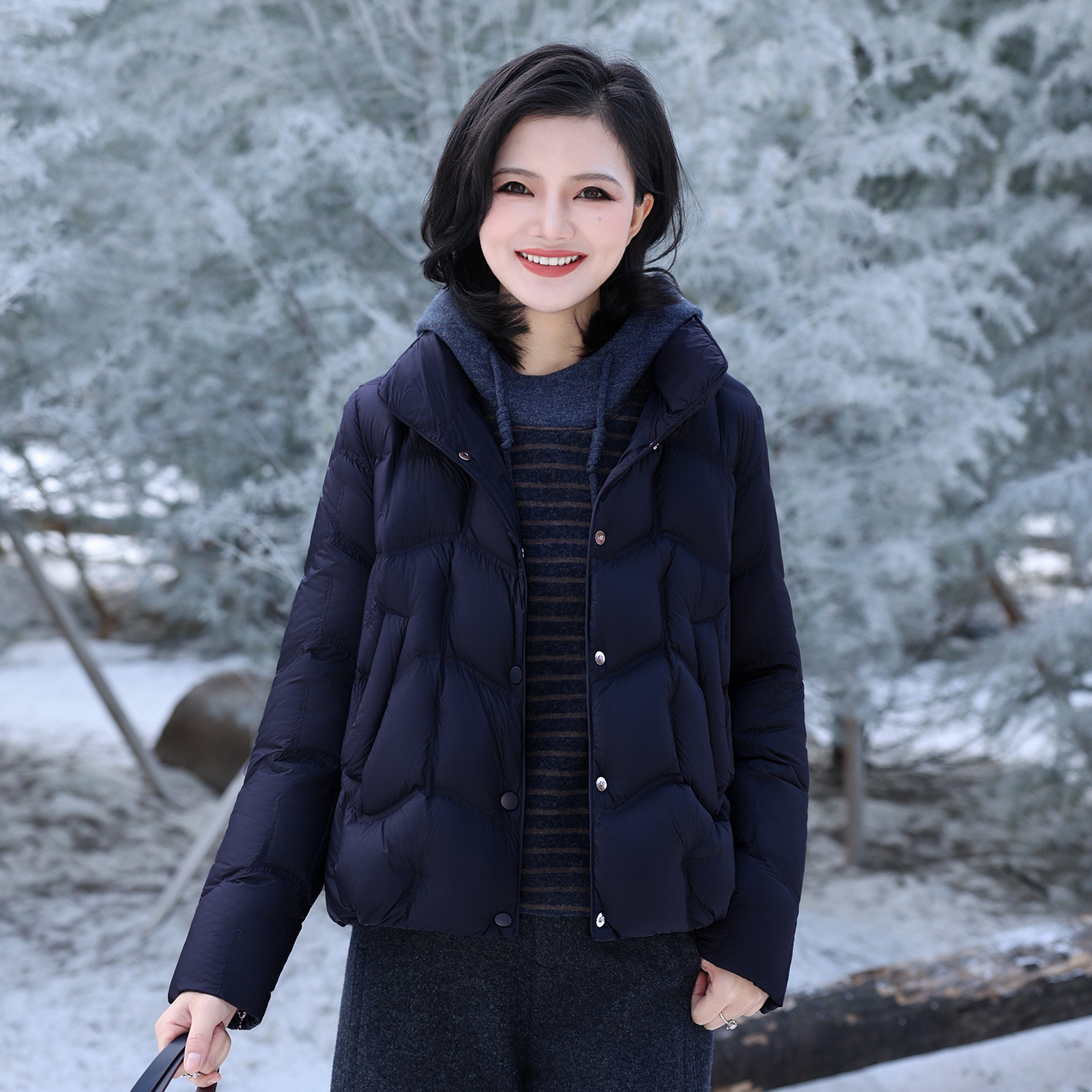 枫竺阿楠anan90白鸭绒立领百搭短款保暖羽绒服女通勤冬天防寒外套