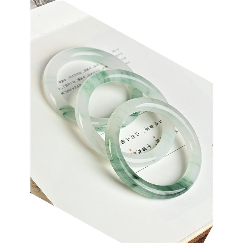 高冰天然新疆天山翠冰翠玉圆条手镯子旺夫扁条百搭冰透翡翠色女款