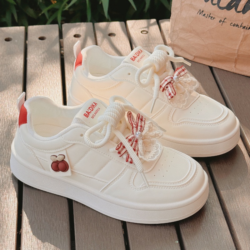 厚底增高小白鞋女2025新款秋季女鞋百搭配裙子的鞋子学生小众板鞋