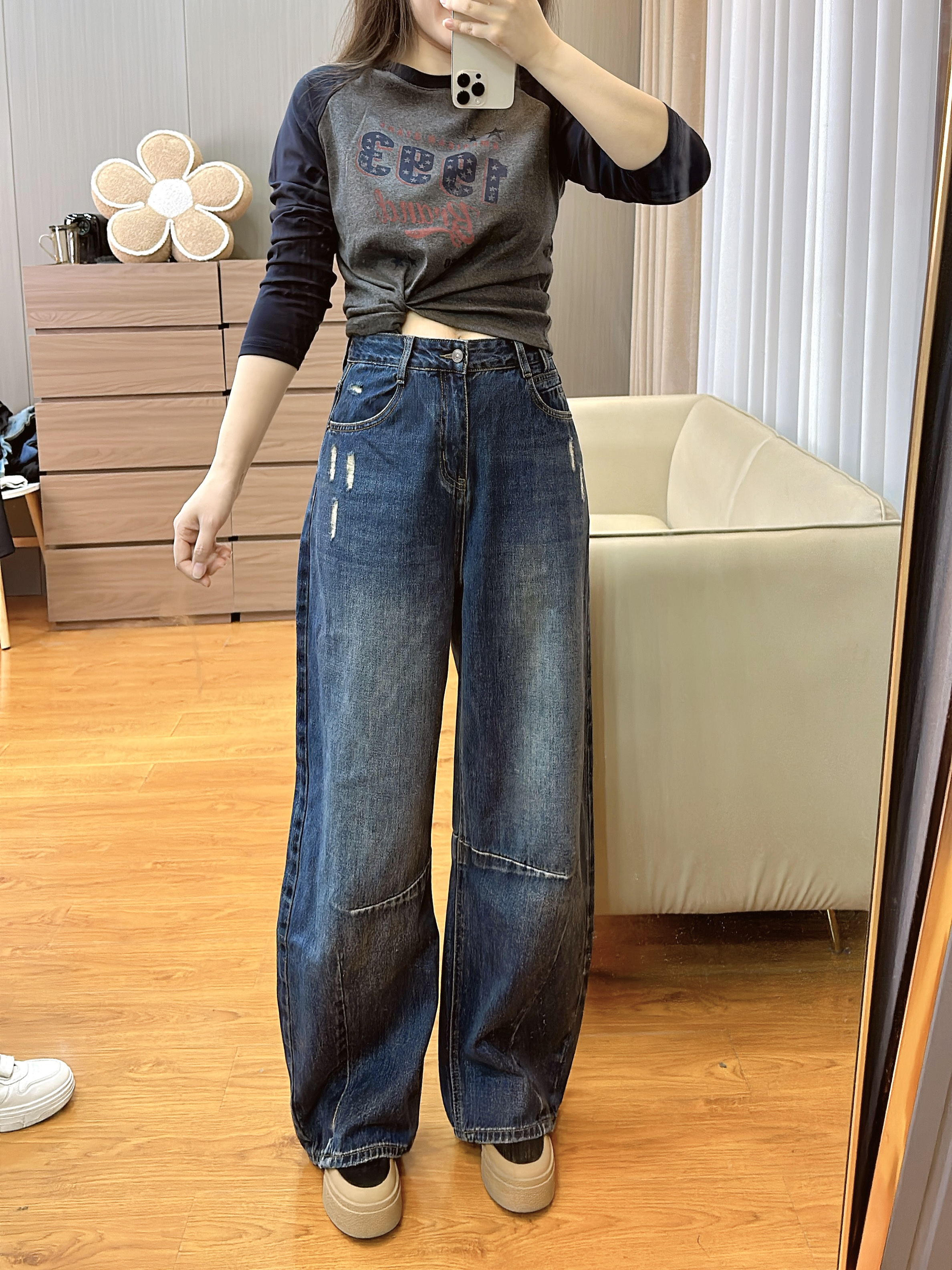 御妍婷3028弯刀牛仔裤显瘦中腰直筒百搭阔腿裤女时尚秋冬破洞长裤