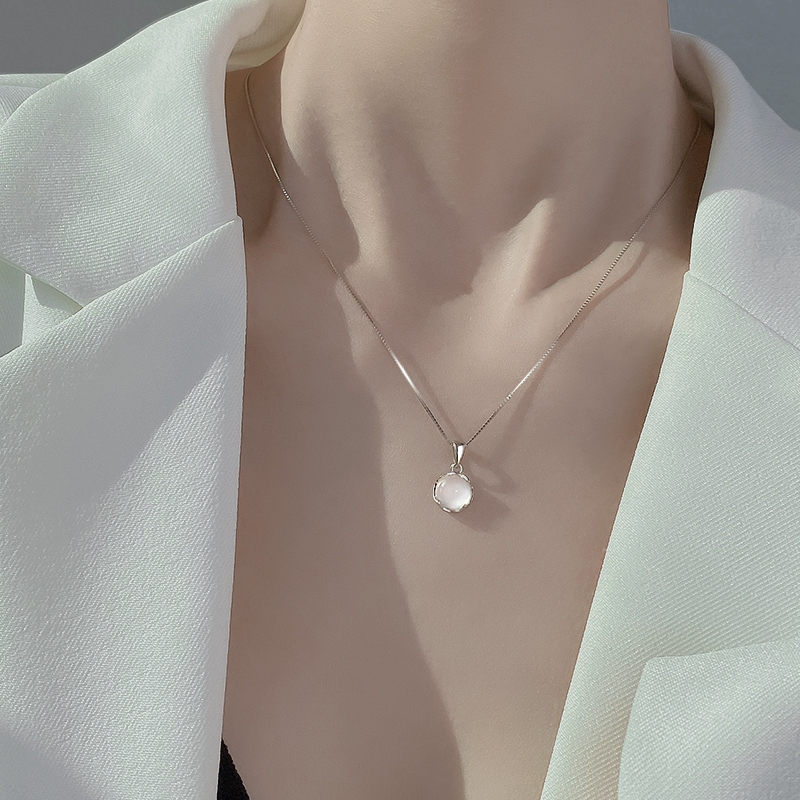 925纯银玉髓项链女款2025年新款爆款气质时尚锁骨颈链吊坠首饰