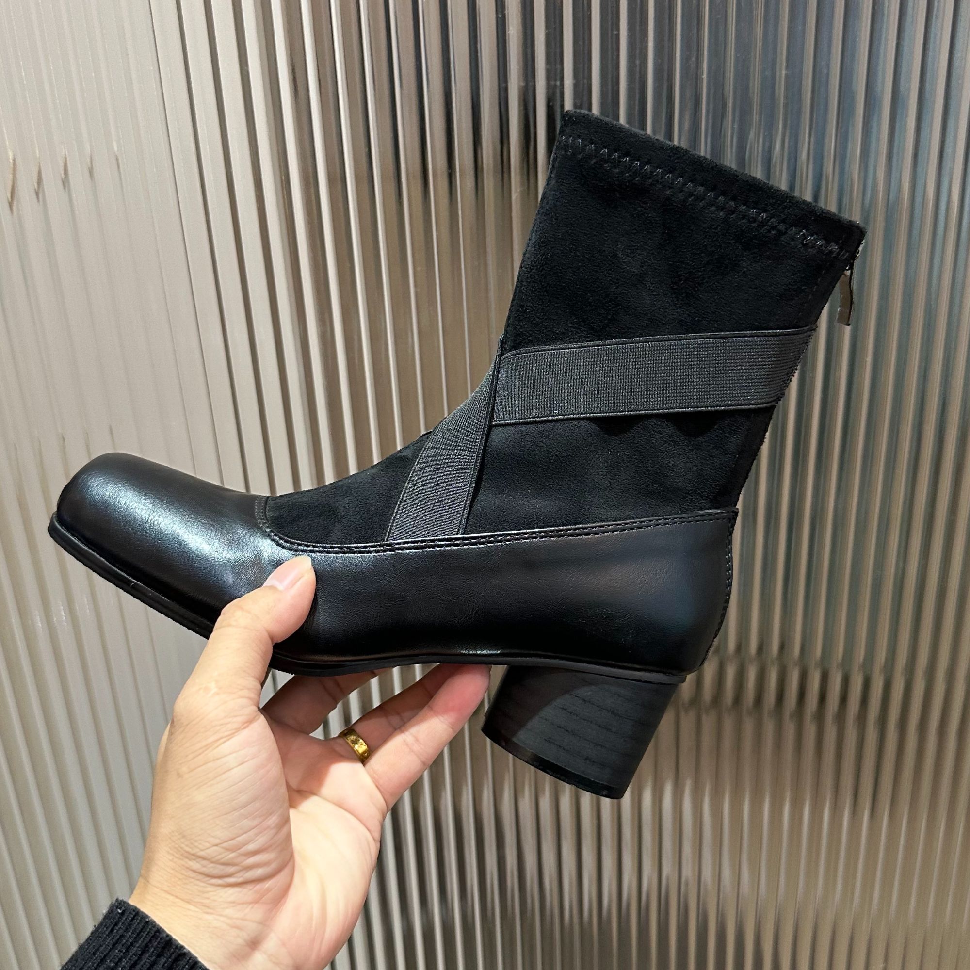 2025秋冬新款黑色方头粗跟弹力瘦瘦短靴女复古风百搭中跟女芭蕾靴