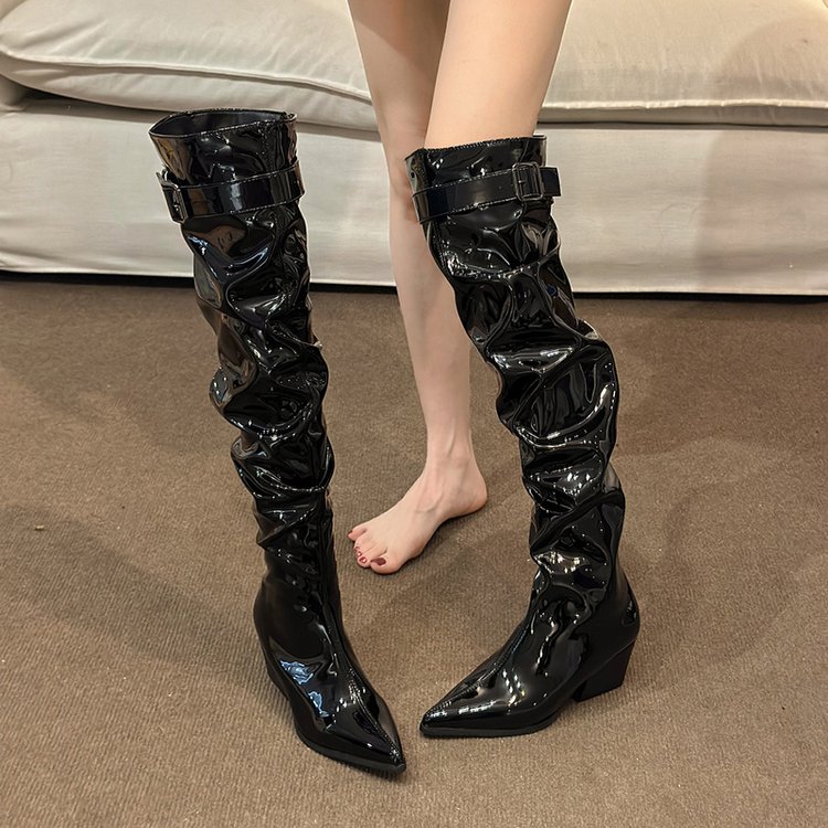 欧美风尖头褶皱堆堆靴女2025秋冬网红漆皮长筒过膝靴坡跟高跟长靴