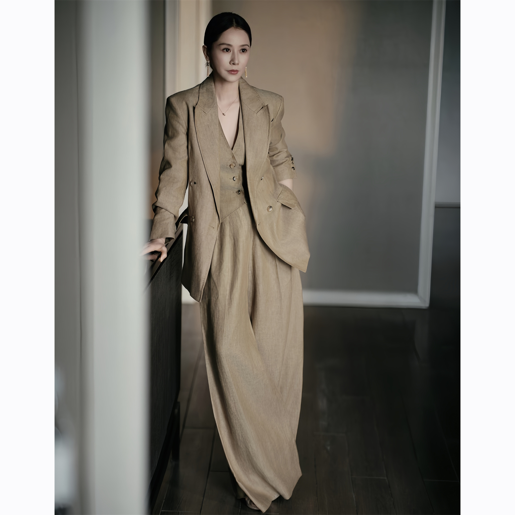 ZEROYK明星同款高端定制商务风亚麻西装马甲阔腿裤职场通勤三件套