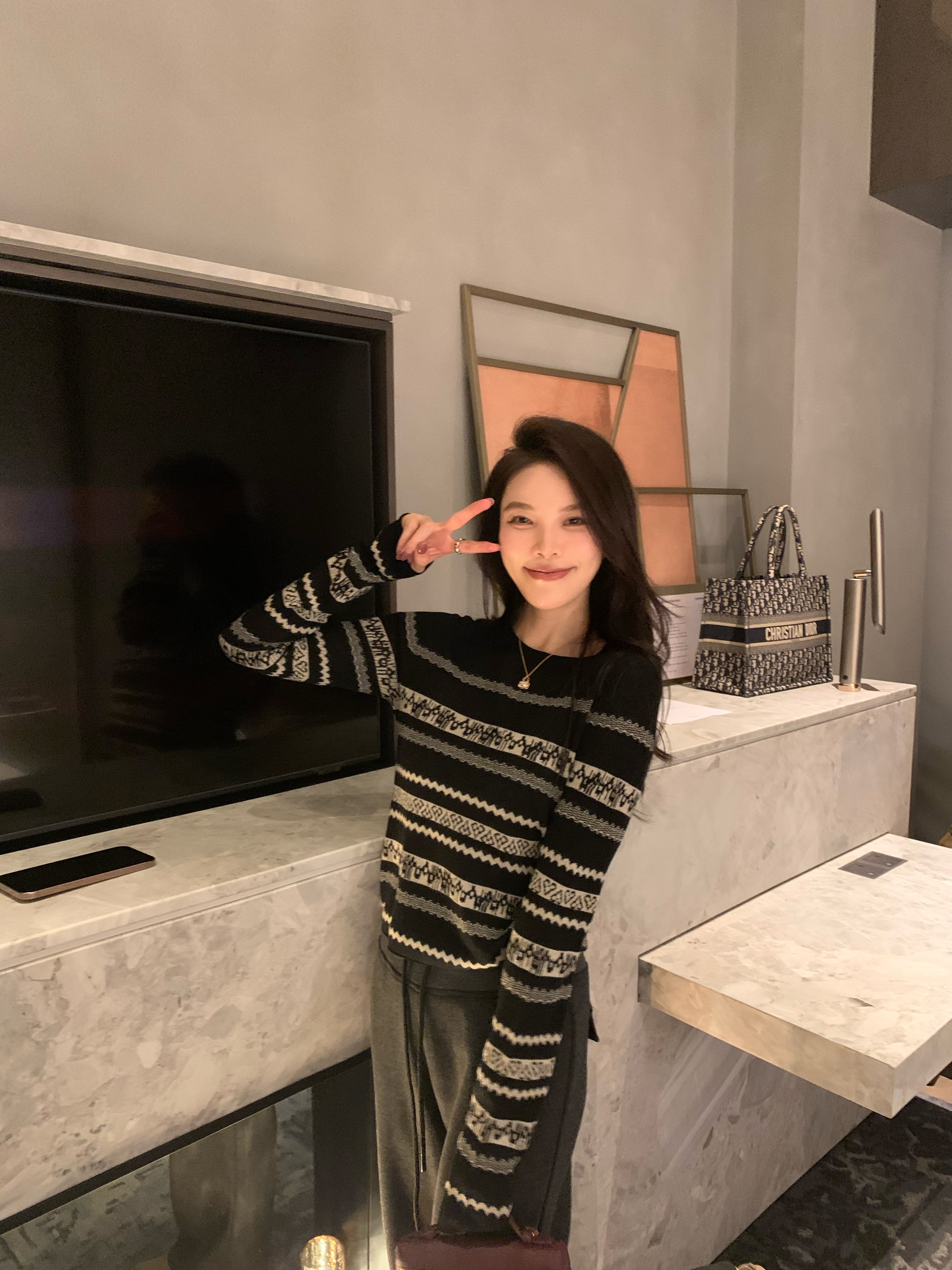 BIG WHITE REMADE“小心机”33羊毛法式时尚休闲风羊毛衫FW1034