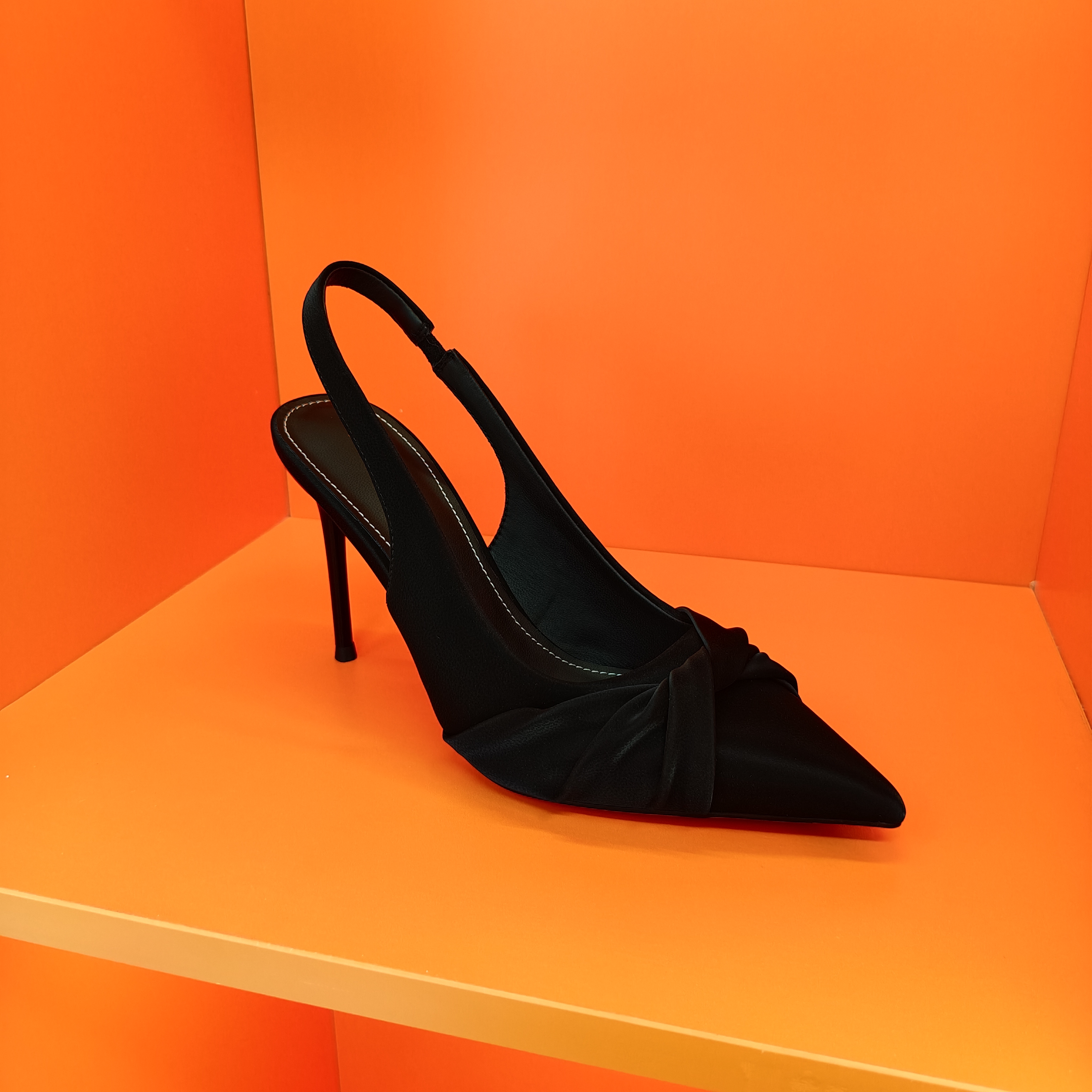 羊皮【9~7公分】2025大码黑色细高跟尖头皱花后空气质百搭高跟鞋