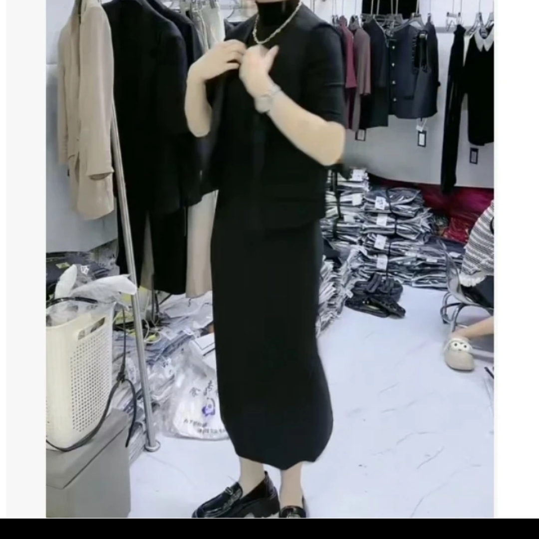 Y秋季修身马甲半身裙纯色遮肉女装套装