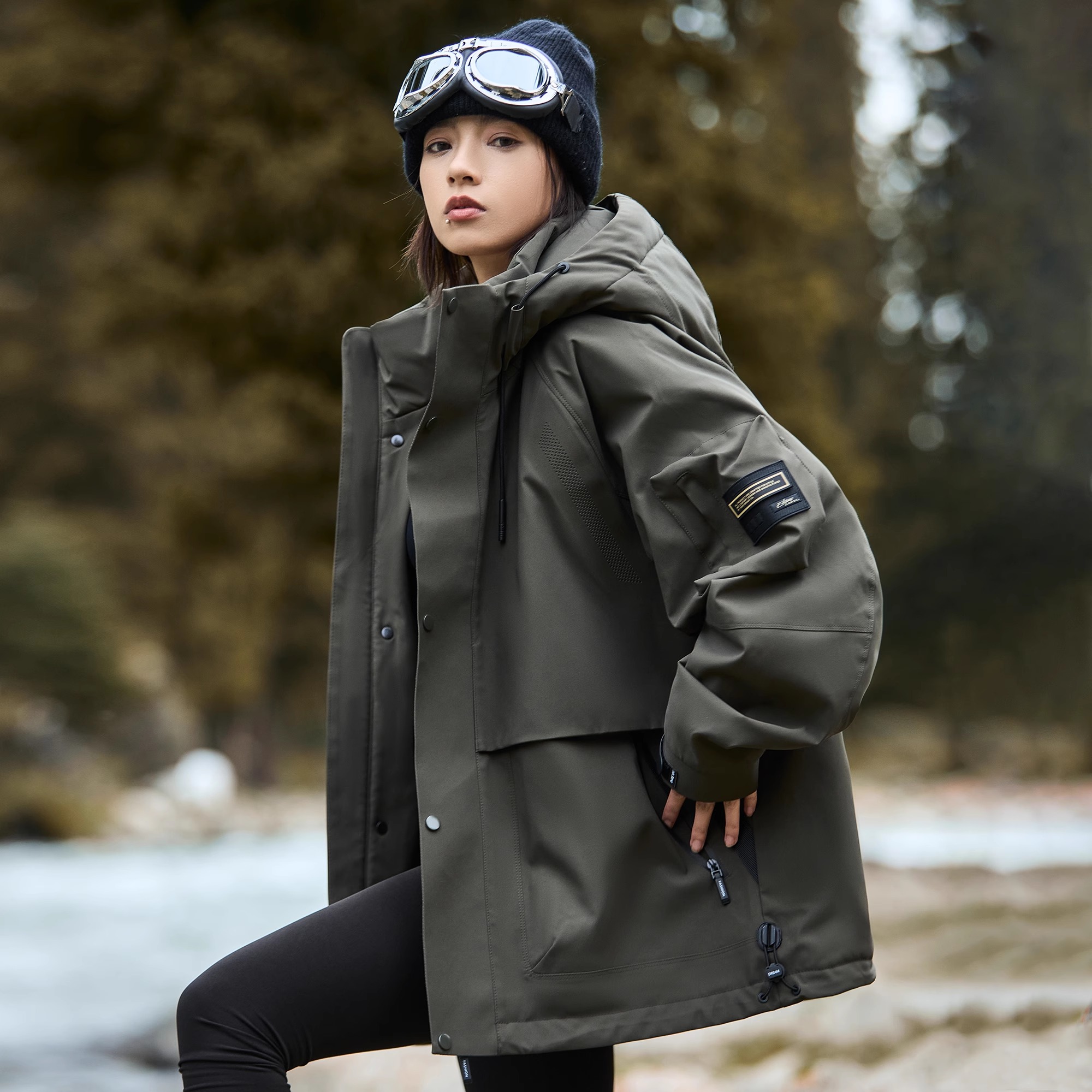 山系户外工装羽绒服男女款潮牌夹克秋冬宽松连帽休闲冲锋保暖外套