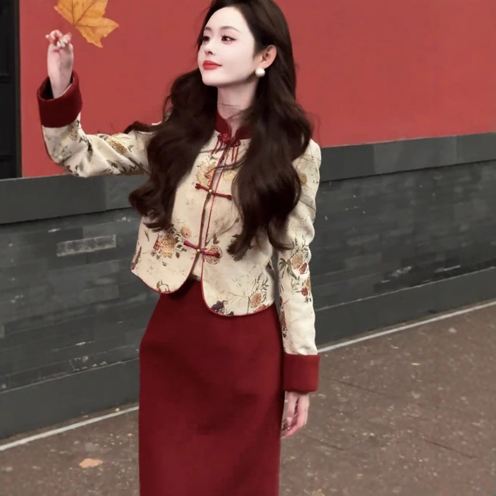 新中式国风外套女2025秋冬新款撞色印花盘扣减龄短外套半身裙套装