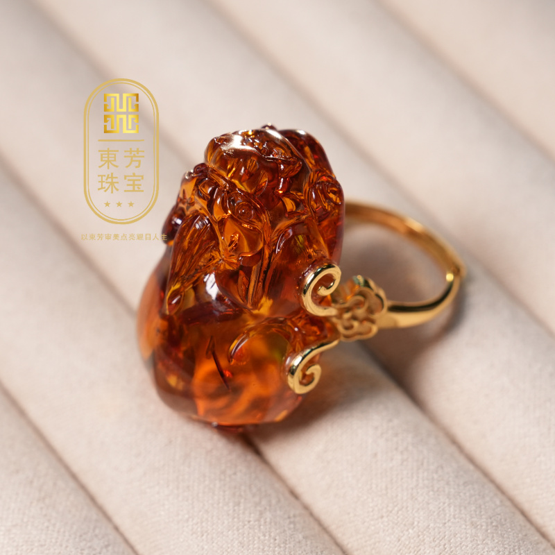 東芳珠宝-俄罗斯天然花珀貔貅戒指琥珀戒指镶嵌开口银戒指雕刻