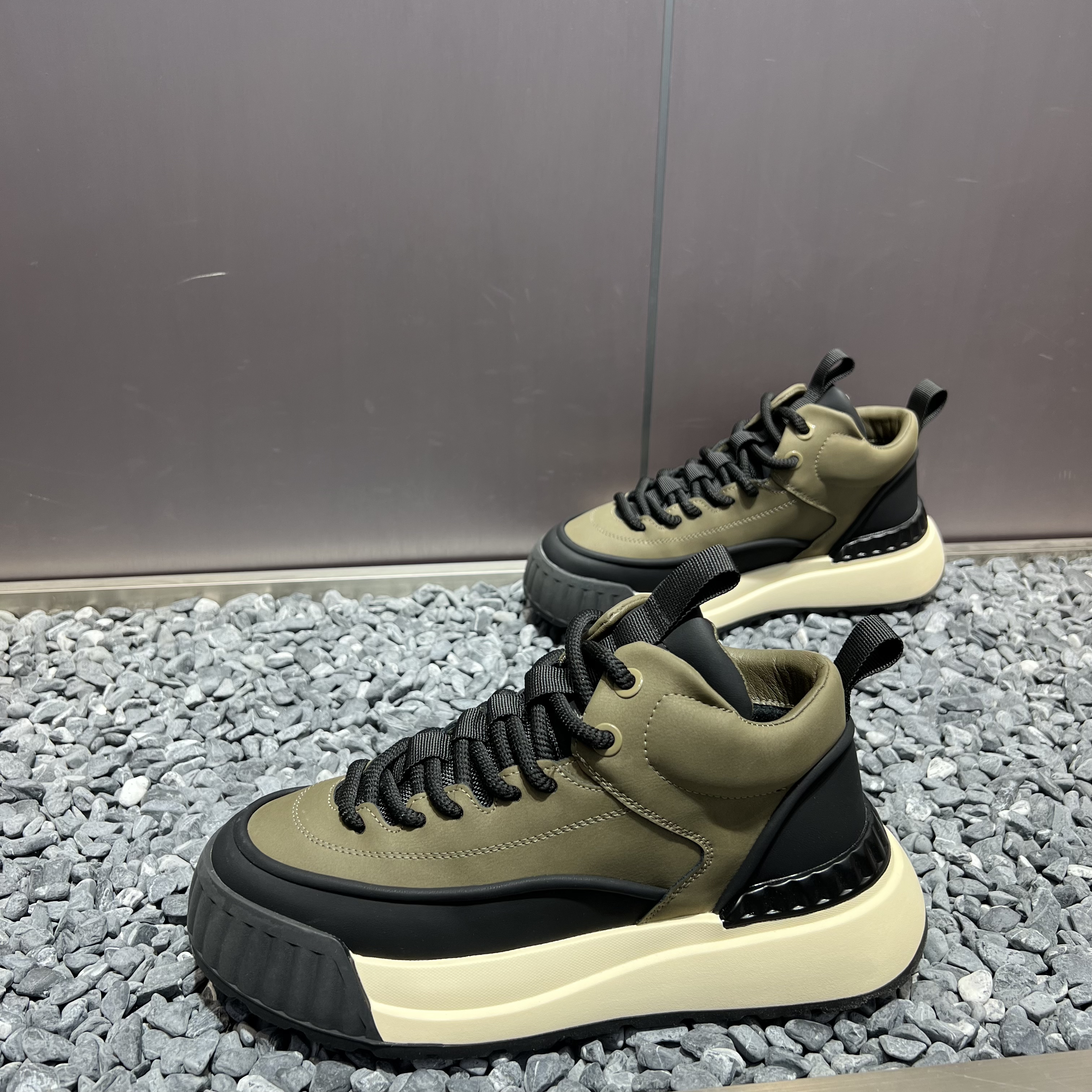 秋冬新款系带拼色低帮中帮厚款时尚休闲鞋高帮鞋厚底男鞋潮流