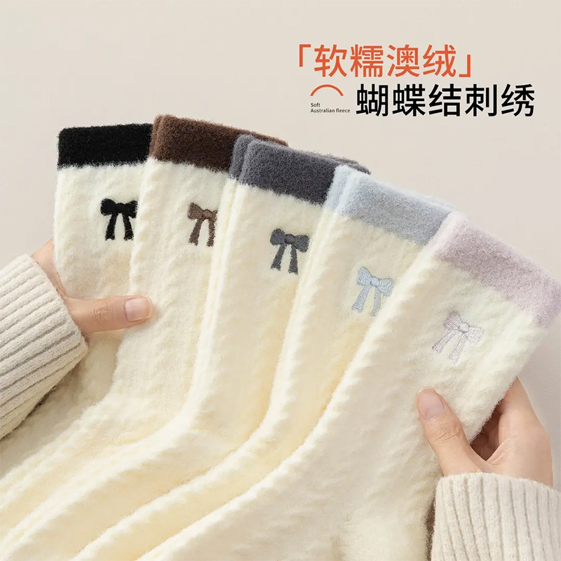 【高品质澳绒袜】冬季加绒加厚保暖可爱蝴蝶结甜美风地板袜女中筒袜