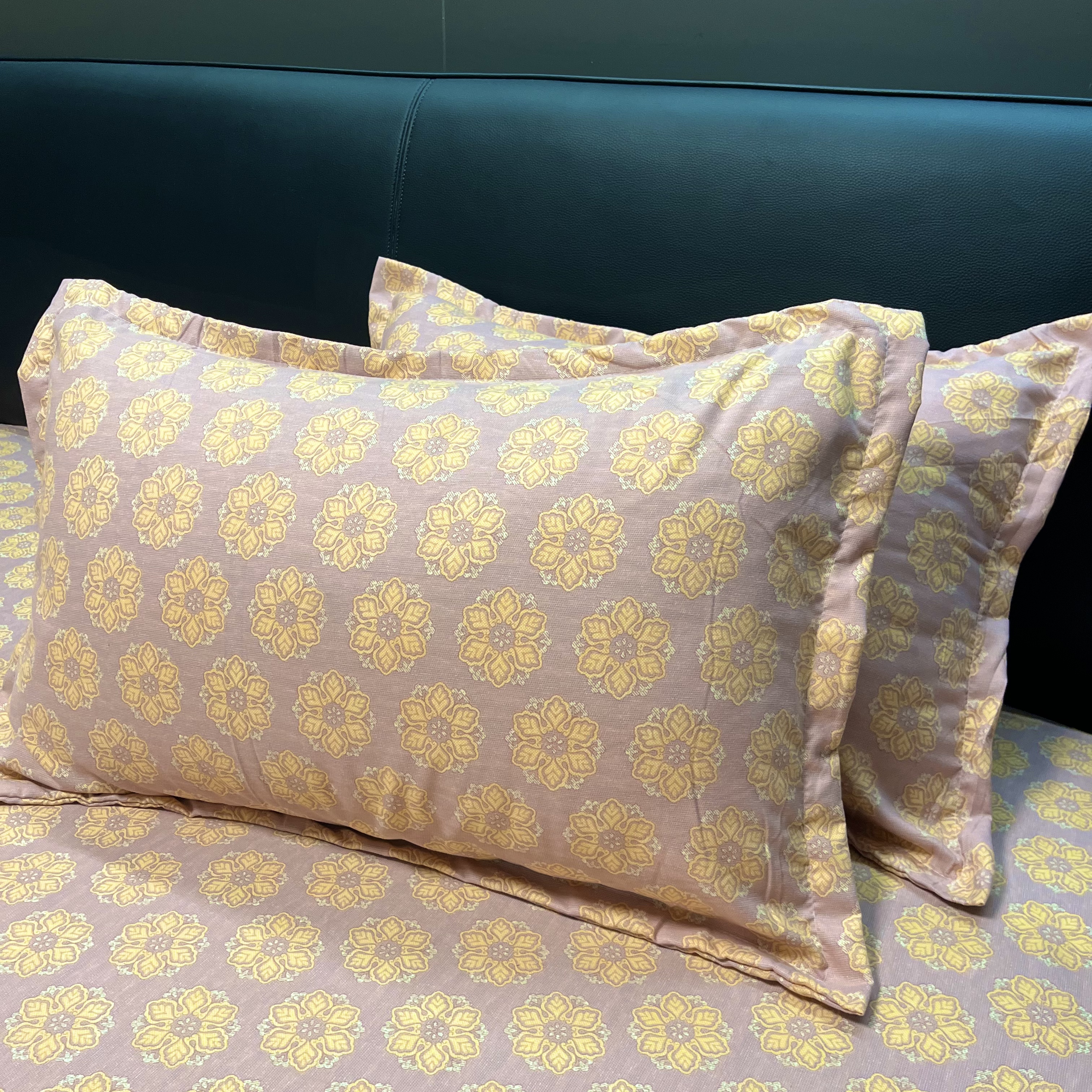 亲肤轻奢枕套加大透气柔软家用成人学生宿舍枕头套