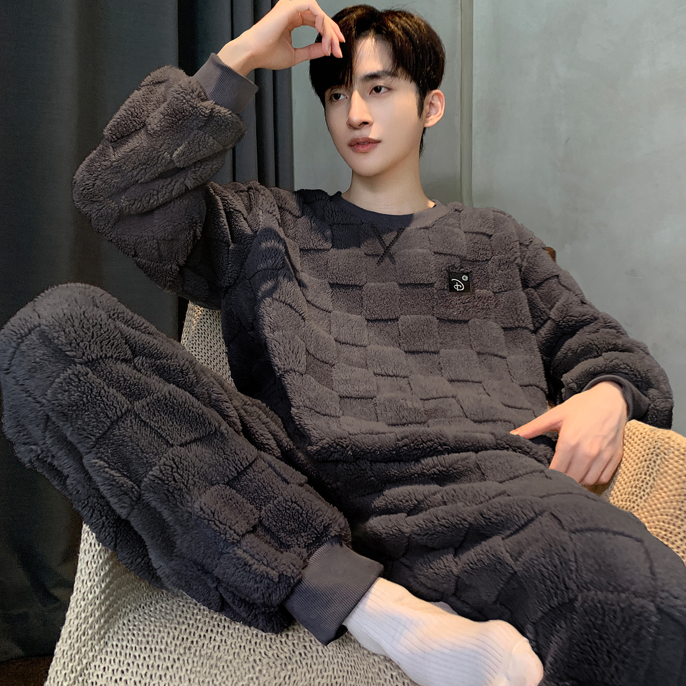 男士睡衣冬季爆款2025新款珊瑚绒加厚加绒秋冬天家居服套装可外穿