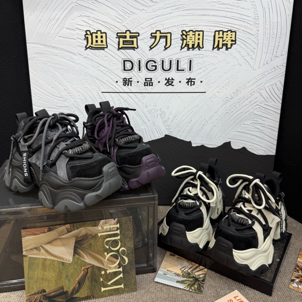 【迪古力】2025秋新款水钻老爹鞋女松糕厚底增高黑紫色运动鞋风