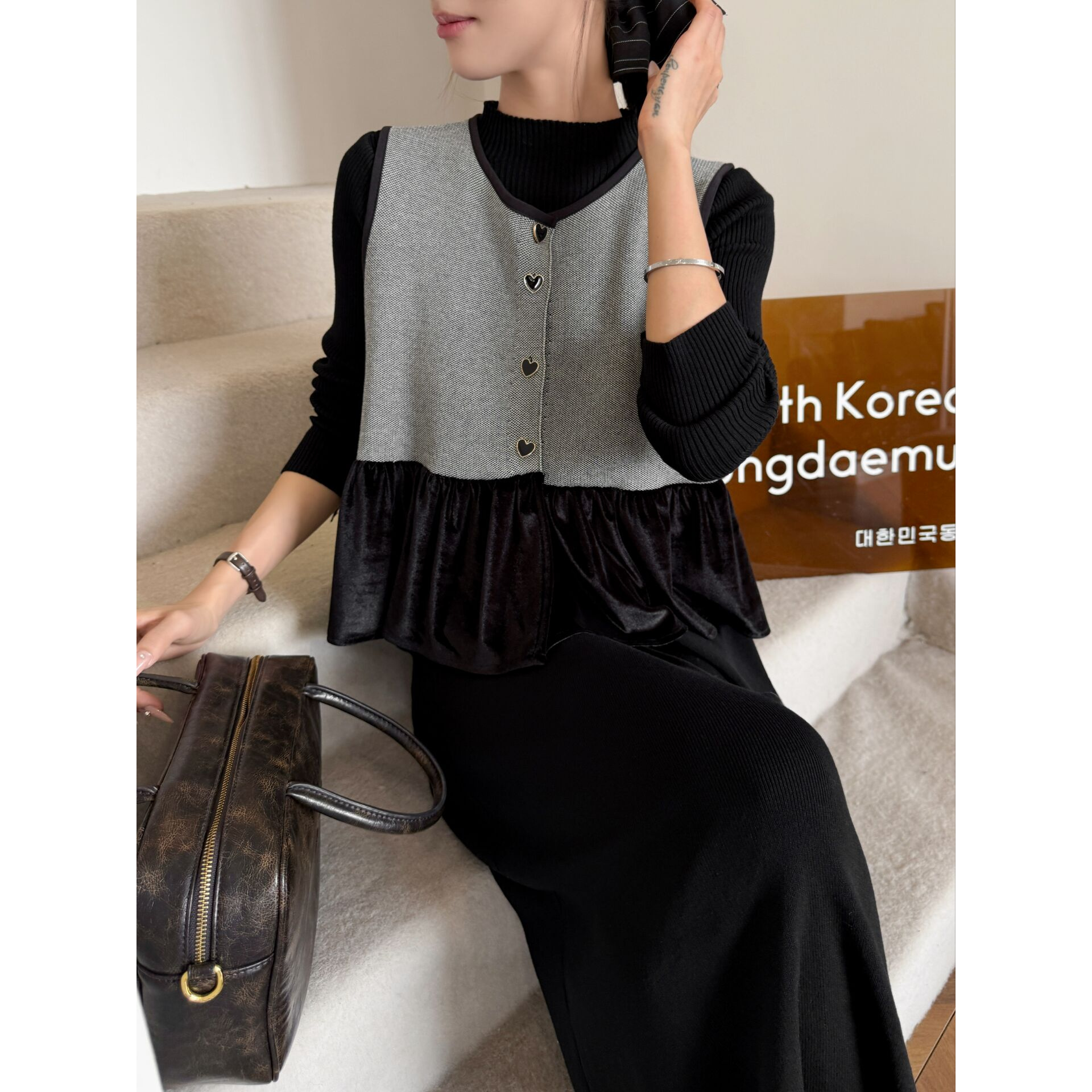 孕妇秋冬显瘦时尚套装连衣裙针织气质无袖假两件时尚减龄洋气宽松