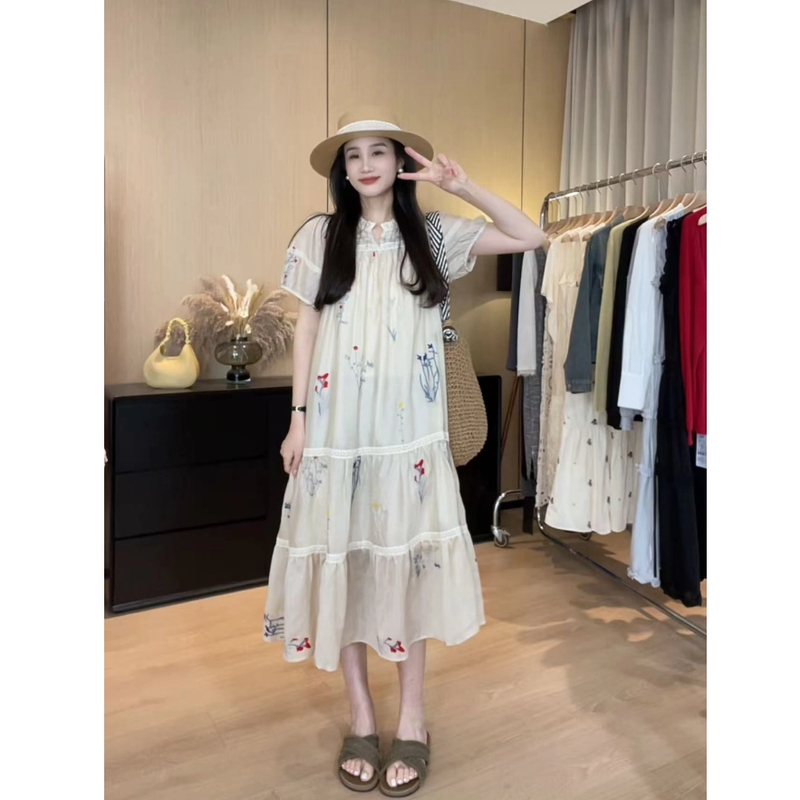 配腰带复古刺绣连衣裙女夏季新款高端精致温柔风宽松显瘦长裙子