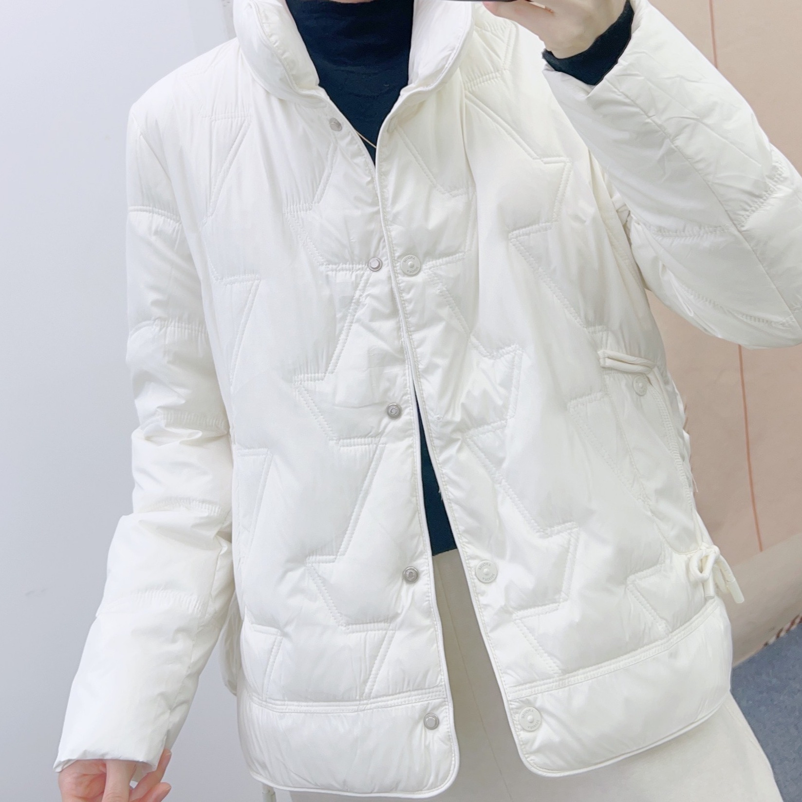 572时尚气质立领百搭短款小香风羽绒服Y572/GP