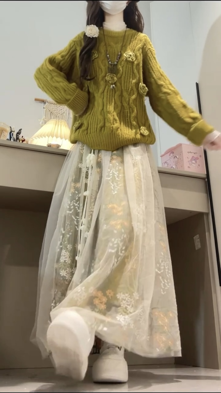 秋冬穿搭一整套韩系复古芥末绿立体花朵针织衫毛衣搭配网纱半身裙