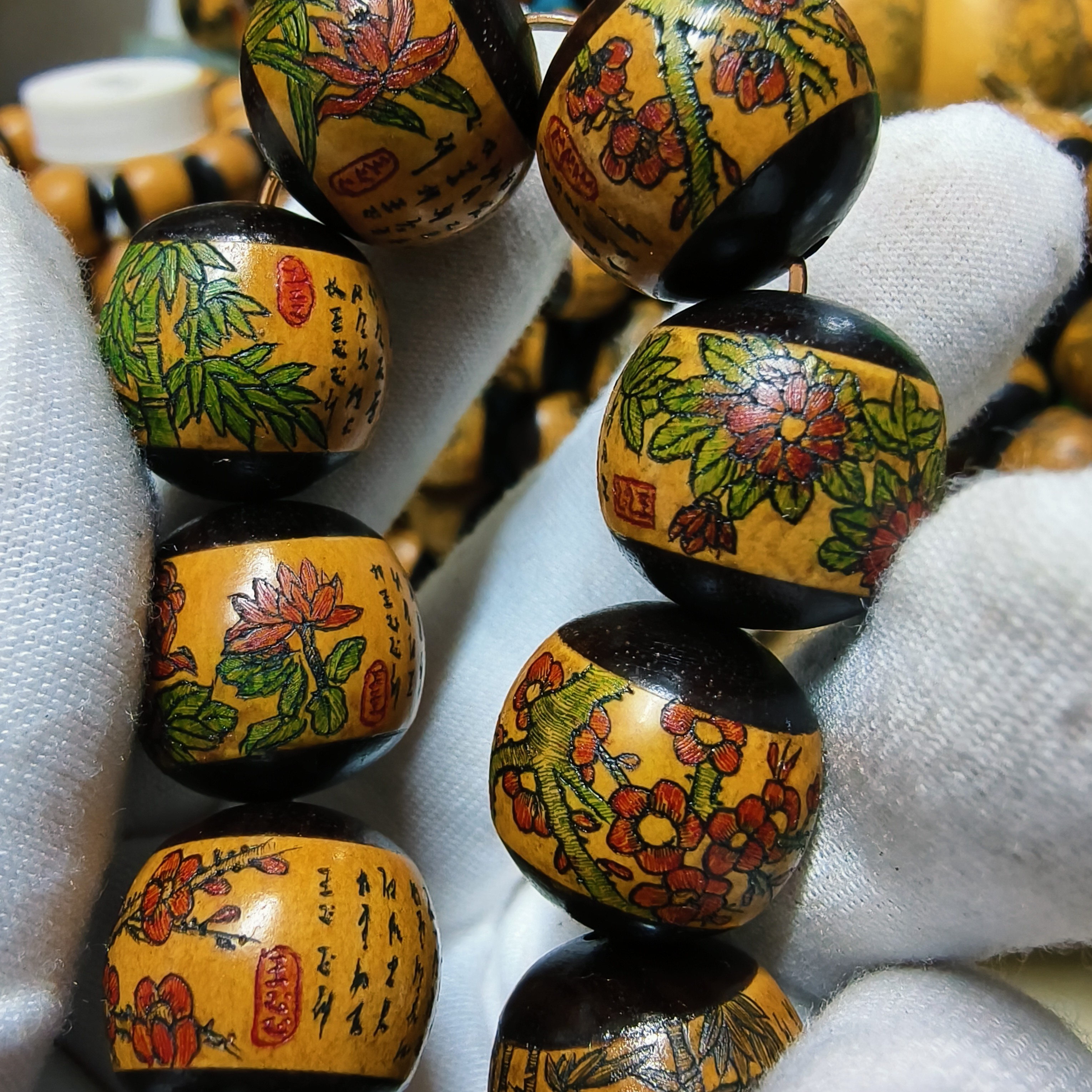 多款图案文玩佳品